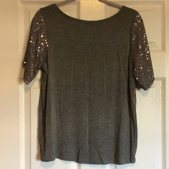 Set of 2 Sequin Sleeve Tees - Picture 9 of 11